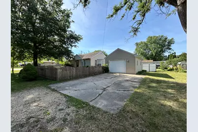 438 E Warren Street, Rockton, IL 61072 - Photo 8