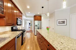 1523 W Thomas St, Chicago, IL 60642 - Photo 8