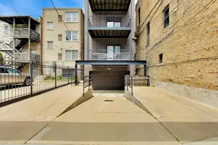 1523 W Thomas St, Chicago, IL 60642 - Photo 28