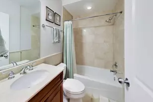 1523 W Thomas St, Chicago, IL 60642 - Photo 20