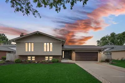 1629 Claremont Drive, Darien, IL 60561 - Photo 2
