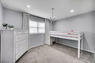 1629 Claremont Dr, Darien, IL 60561 - Photo 12