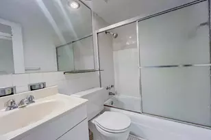 736 W Buena Ave, Chicago, IL 60613 - Photo 8