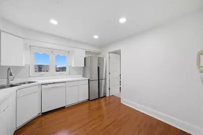 9331 Landings Lane #504, Des Plaines, IL 60016 - Photo 8