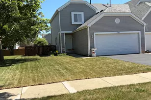 1485 Exeter Ln, South Elgin, IL 60177 - Photo 2
