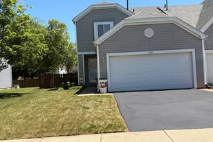 1485 Exeter Ln, South Elgin, IL 60177 - Photo 1