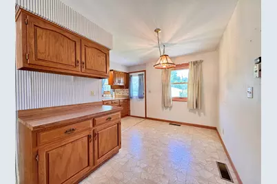 1203 4th Avenue, Dixon, IL 61021 - Photo 4