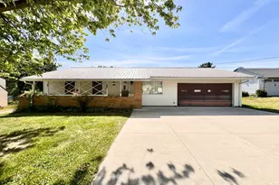 1203 4th Ave, Dixon, IL 61021 - Photo 1