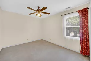 9 Redwood Ct, Streamwood, IL 60107 - Photo 16
