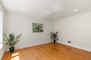 1439 Blackhawk Dr, Schaumburg, IL 60193 - Photo 6