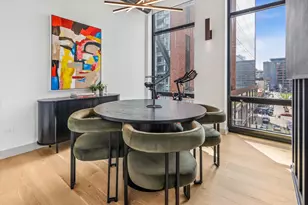 740 W Fulton St, Chicago, IL 60661 - Photo 10