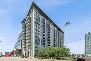 740 W Fulton St, Chicago, IL 60661 - Photo 1