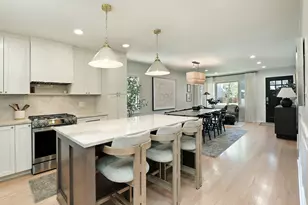 1938 Lincoln Ave, Northbrook, IL 60062 - Photo 10