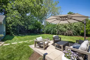 1938 Lincoln Ave, Northbrook, IL 60062 - Photo 30