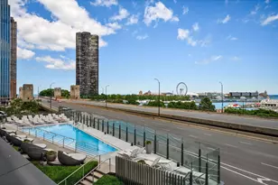 211 N Harbor Dr, Chicago, IL 60601 - Photo 30