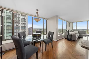 5455 N Sheridan Rd, Chicago, IL 60640 - Photo 14
