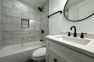 4338 N Clarendon Ave, Chicago, IL 60613 - Photo 16