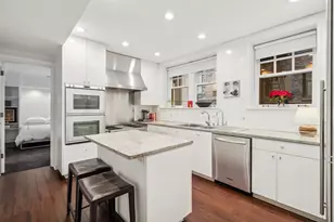 219 E Lake Shore Dr, Chicago, IL 60611 - Photo 10