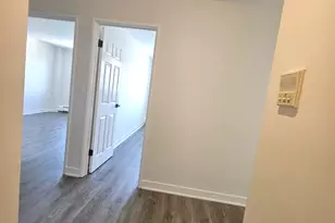 1375 Rebecca Dr, Hoffman Estates, IL 60194 - Photo 12