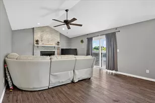 3296 N Trainer Rd, Rockford, IL 61114 - Photo 4