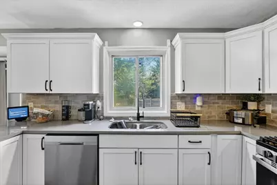 3296 N Trainer Road, Rockford, IL 61114 - Photo 12
