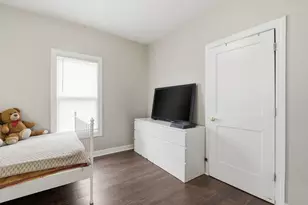 719 N Orchard Ave, Aurora, IL 60505 - Photo 20