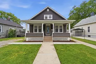 719 N Orchard Ave, Aurora, IL 60505 - Photo 1