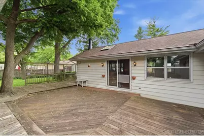 697 N Ohio Street, Aurora, IL 60505 - Photo 28