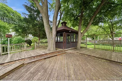 697 N Ohio Street, Aurora, IL 60505 - Photo 22