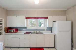 2 Dawes Pl, Bloomington, IL 61701 - Photo 14
