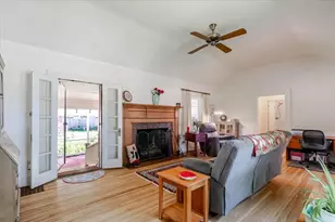 2 Dawes Pl, Bloomington, IL 61701 - Photo 10
