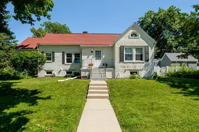 2 Dawes Place, Bloomington, IL 61701 - Photo 1
