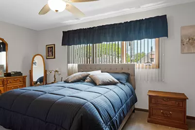 4563 N Merrimac Avenue, Chicago, IL 60630 - Photo 14