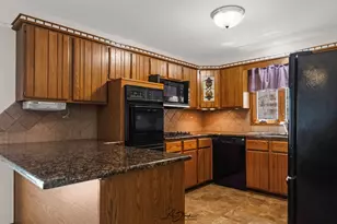 4563 N Merrimac Ave, Chicago, IL 60630 - Photo 8
