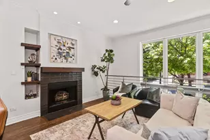 1621 N Mozart St, Chicago, IL 60647 - Photo 2
