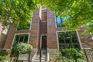 1621 N Mozart St, Chicago, IL 60647 - Photo 1
