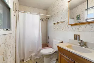 169 Leahy Cir S, Des Plaines, IL 60016 - Photo 10