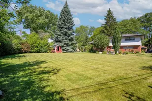 169 Leahy Cir S, Des Plaines, IL 60016 - Photo 18