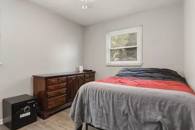 903 Mayflower Avenue, Bloomington, IL 61701 - Photo 12
