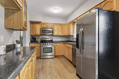 903 Mayflower Avenue, Bloomington, IL 61701 - Photo 6