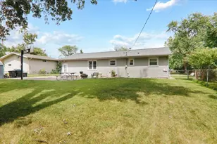 903 Mayflower Ave, Bloomington, IL 61701 - Photo 16