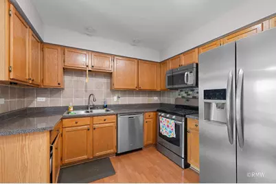 81 Kingsport Drive, South Elgin, IL 60177 - Photo 12