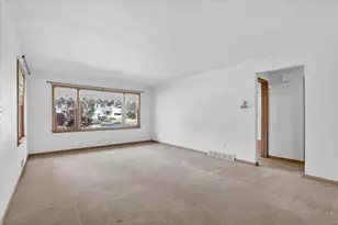 3104 Pioneer Dr, Rockford, IL 61107 - Photo 8
