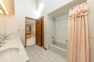 904 W Bailey Rd, Naperville, IL 60565 - Photo 24