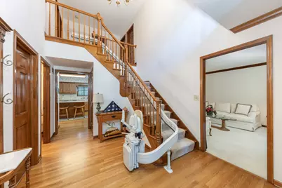 904 W Bailey Road, Naperville, IL 60565 - Photo 2