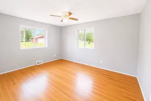 502 Bruner St, North Henderson, IL 61466 - Photo 6