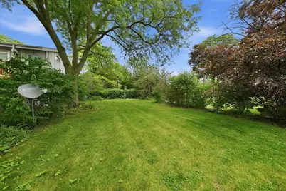 130 Surrey Lane, Burr Ridge, IL 60527 - Photo 46