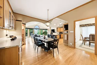 130 Surrey Lane, Burr Ridge, IL 60527 - Photo 14