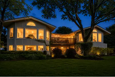 130 Surrey Lane, Burr Ridge, IL 60527 - Photo 2