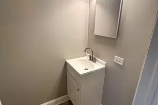 1863 Williamsburg Dr, Hoffman Estates, IL 60169 - Photo 8